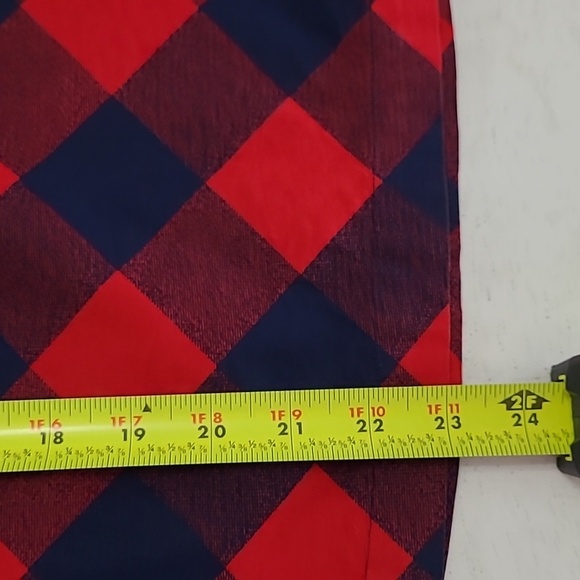 Crown & Ivy Red & Navy Blue Plaid Blouse with a ruffled neckline size Small - Picture 7 of 7